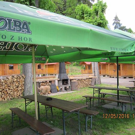 Penzion Uran Stráž pod Ralskem Bagian luar foto