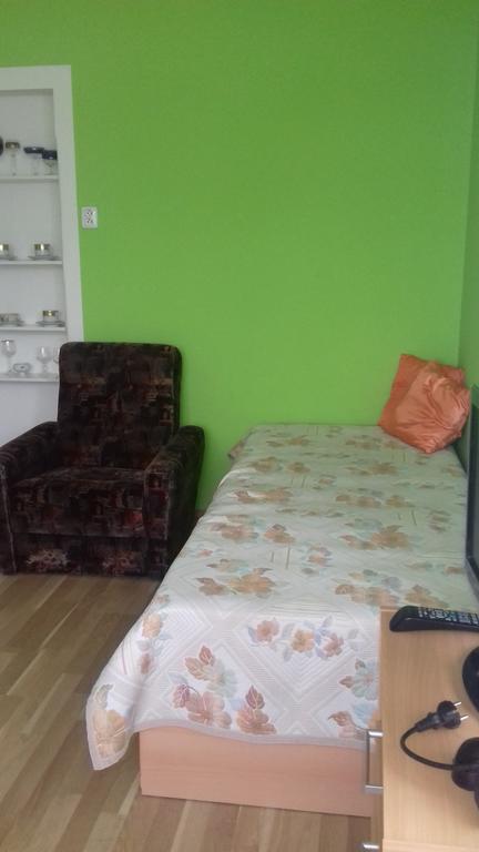 Penzion Uran Stráž pod Ralskem Bagian luar foto